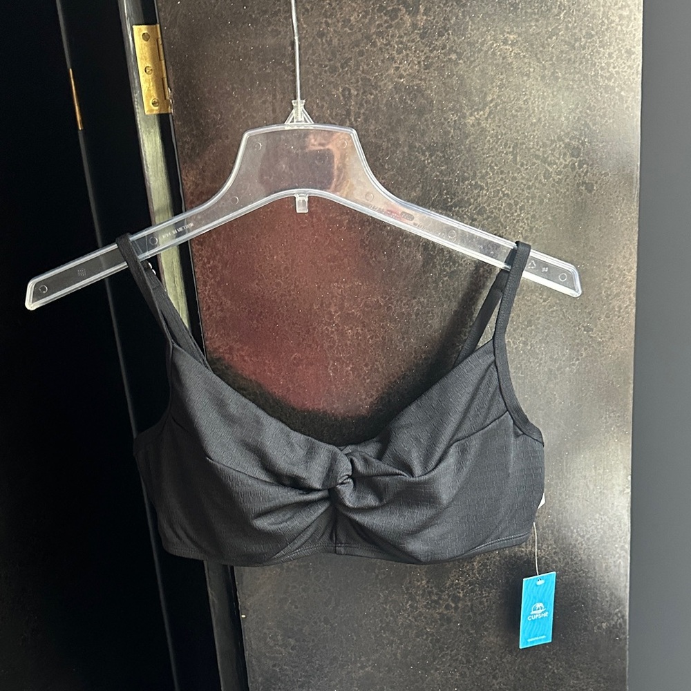Cupshe Black Twist-Front Bralette
